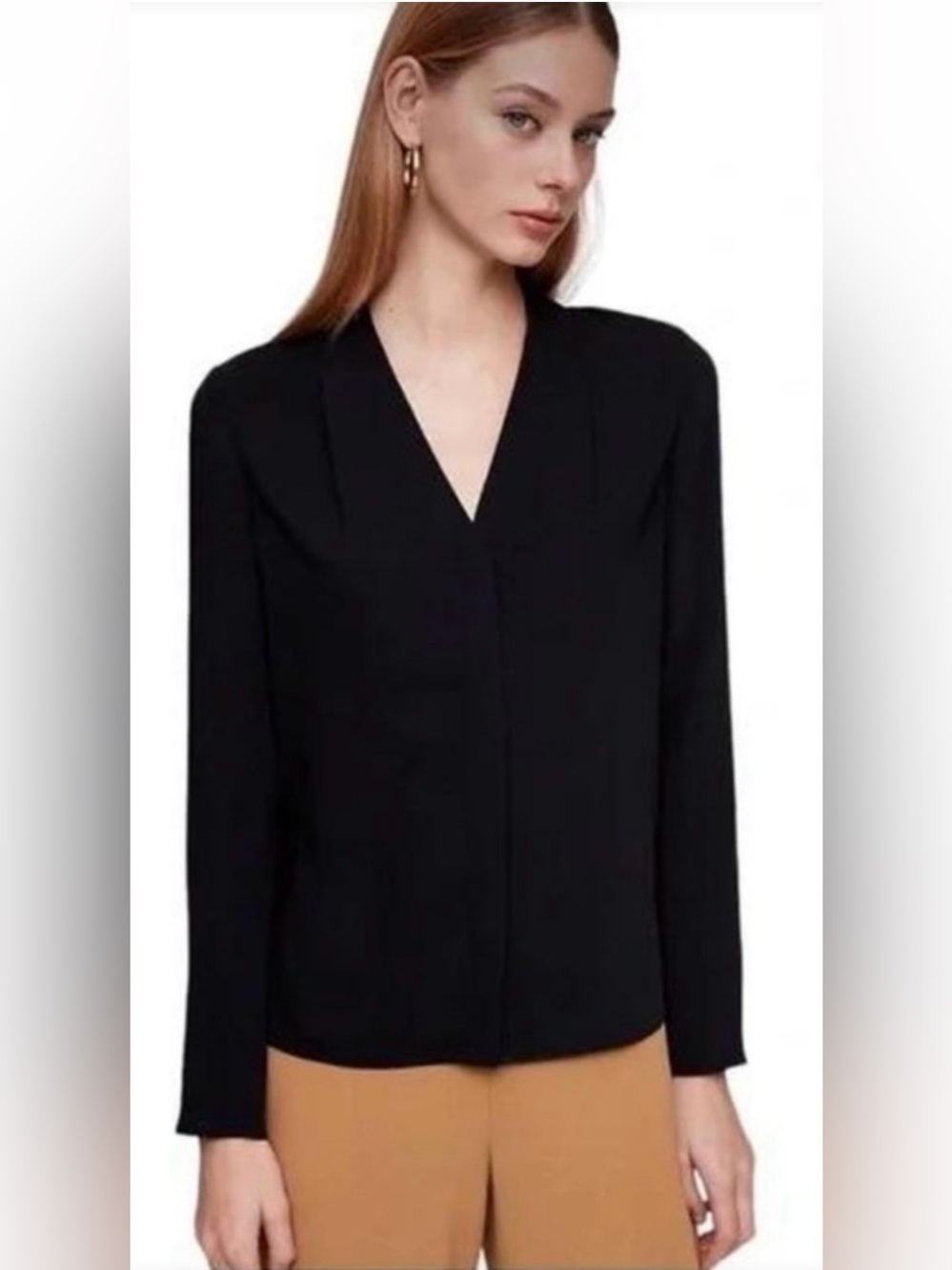 Artists Babaton Women's Black V-Neck Long Sleeve Jacket